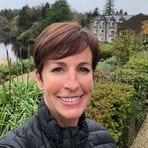 Meet your Posher, Dione